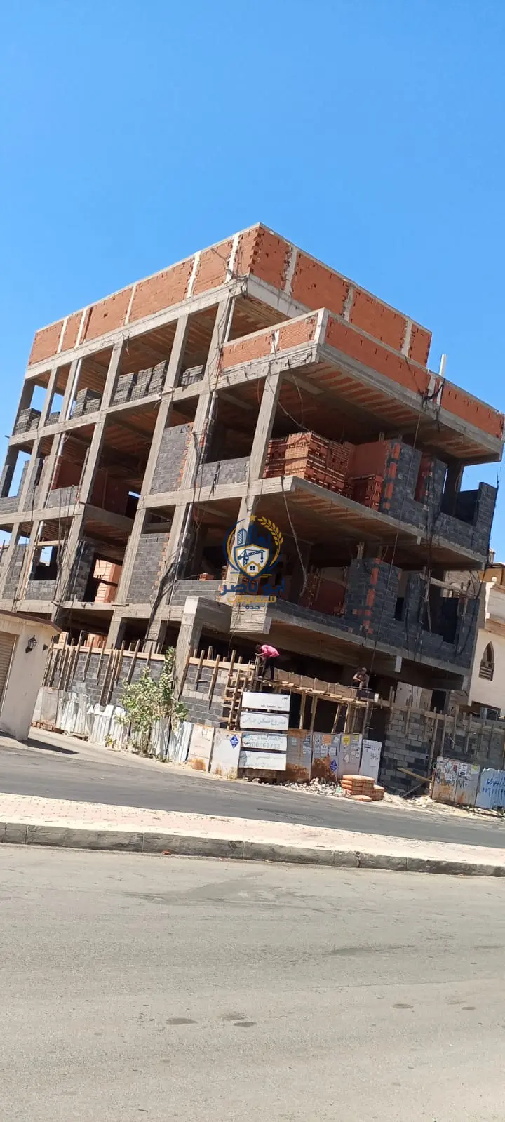 إنشاء مبنى متعدد الأدوار
