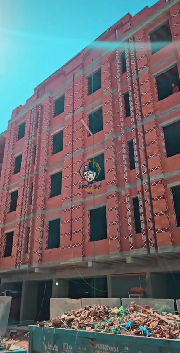 مباني عظم بالبلوك الأحمر