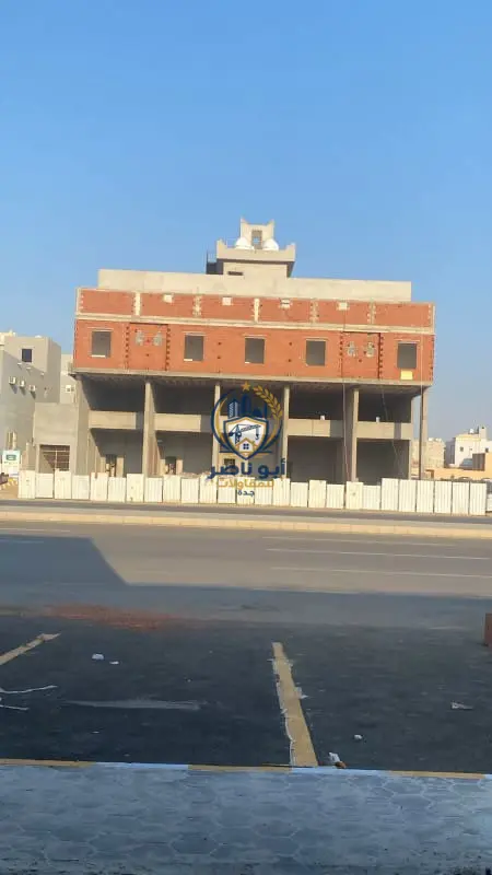 تنفيذ واجهة وهيكل مبنى